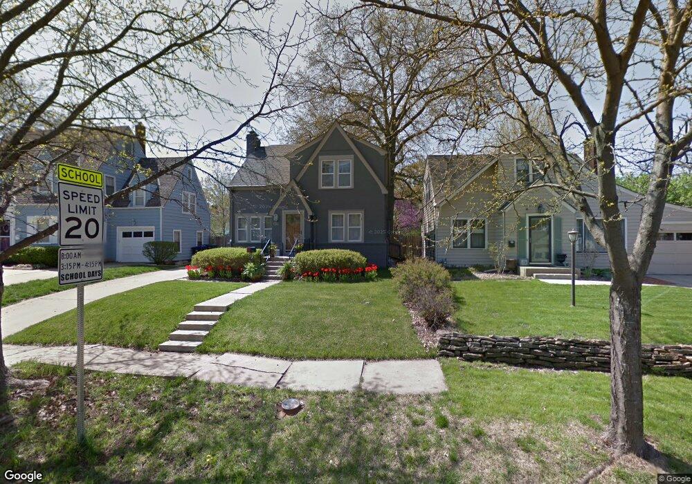 2715 SW 13th St, Topeka, KS 66604 - photo 1