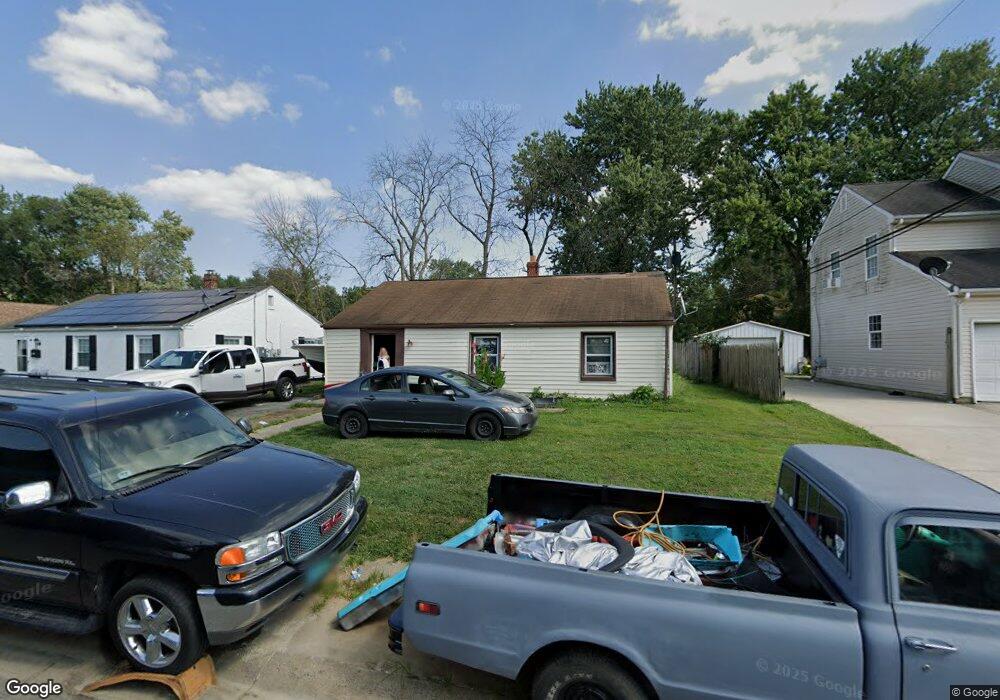 320 Martin Dr, New Castle, DE 19720 - photo 1