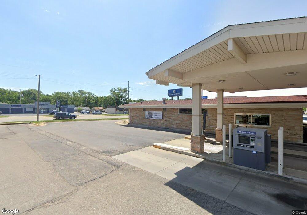 2011 SW Gage Blvd, Topeka, KS 66604 - photo 1