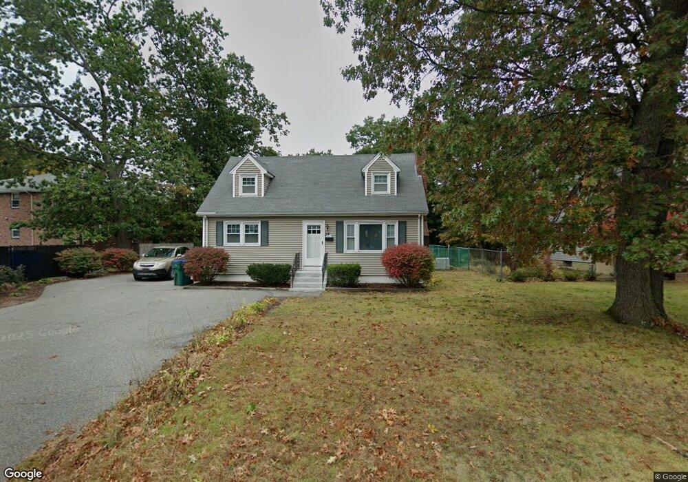 14 Hollis St, Lowell, MA 01852 - photo 1