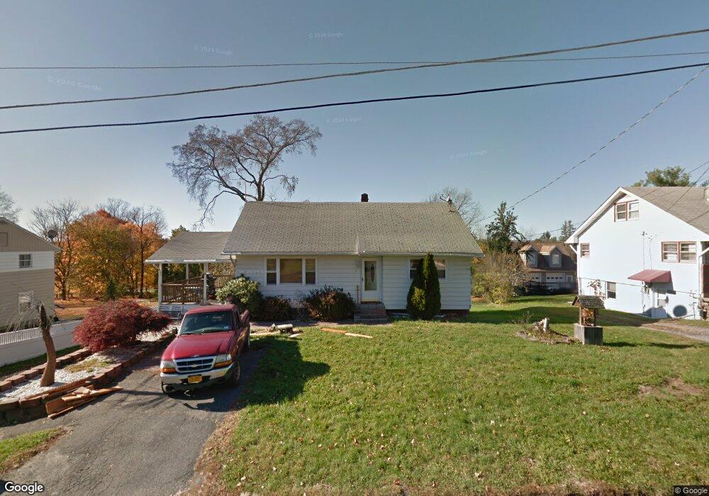 9 Hillcrest Dr, Middletown, NY 10940 - photo 1