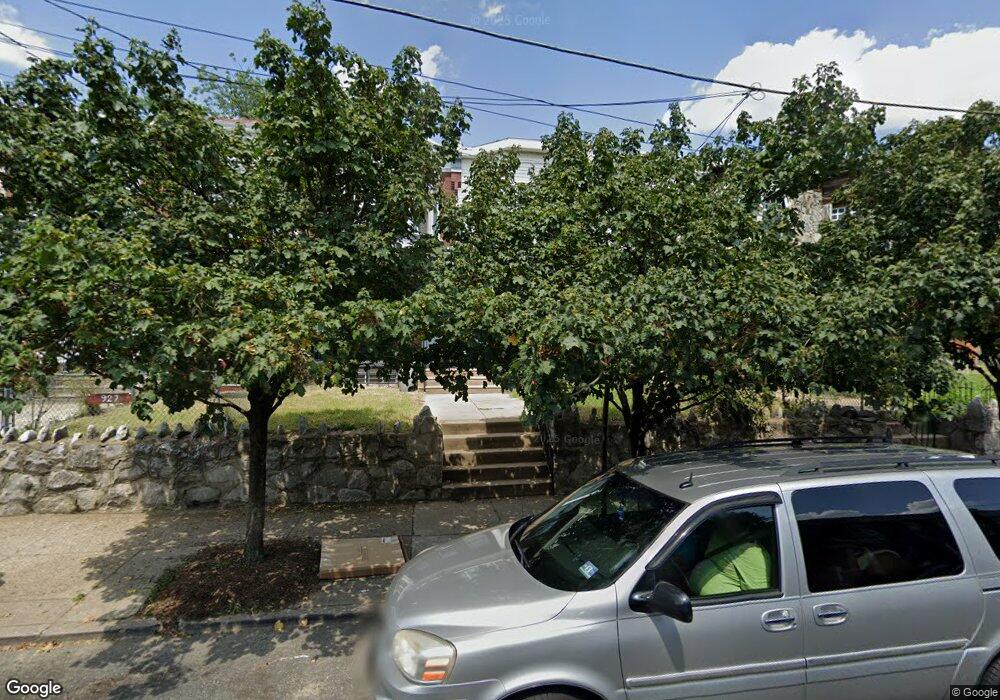 929 Vine St, Camden, NJ 08102 - photo 1