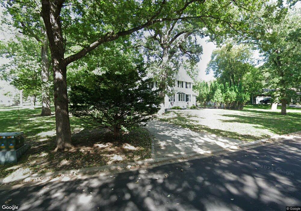 301 22nd St SW, Austin, MN 55912 - photo 1