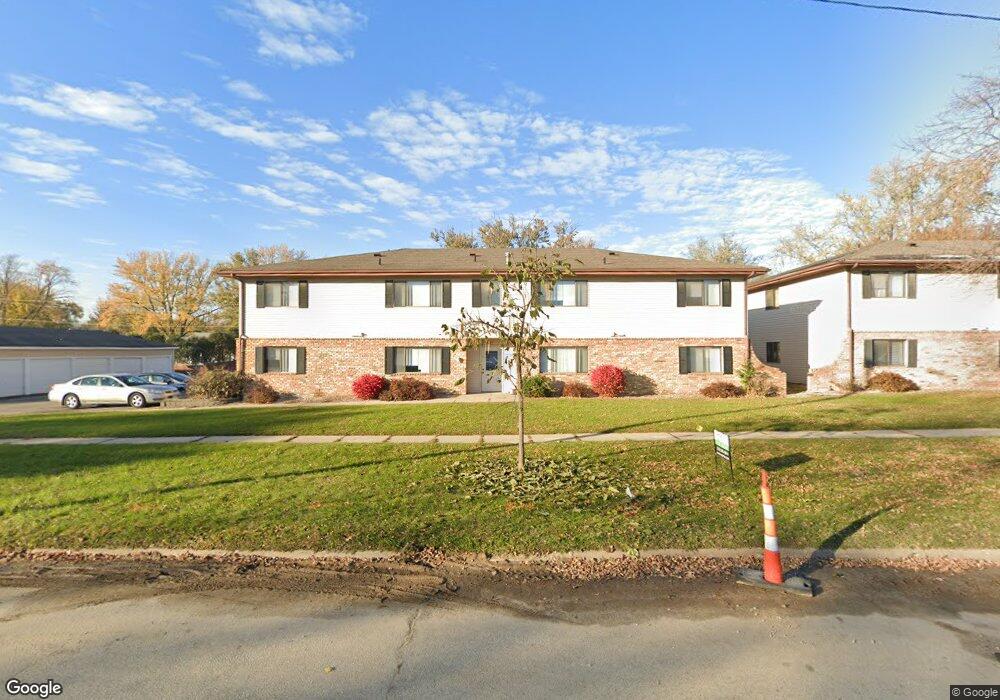 890 Grand Ave, Marion, IA 52302 - photo 1