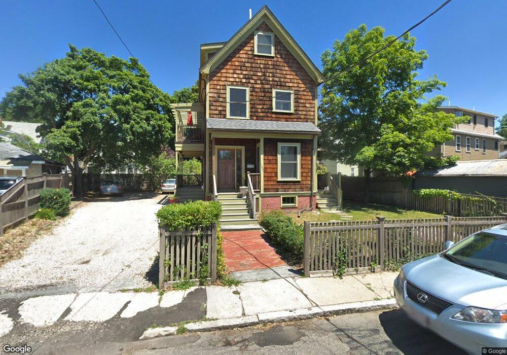 190 Pemberton St unit 2, Cambridge, MA 02140 - photo 1