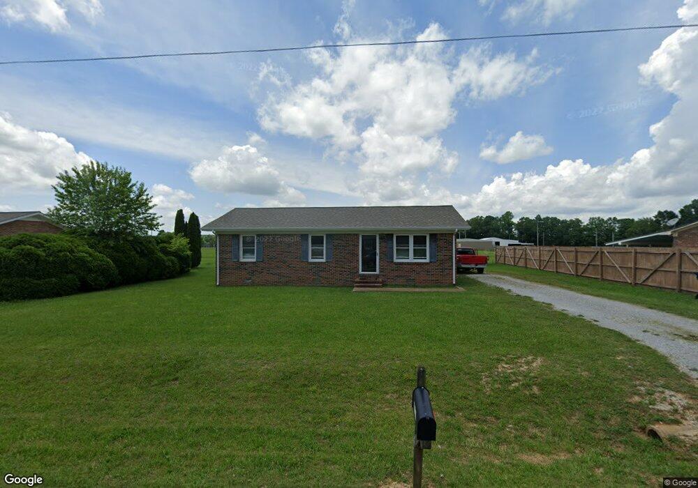 811 Sedgefield Ct, Manchester, TN 37355 - photo 1