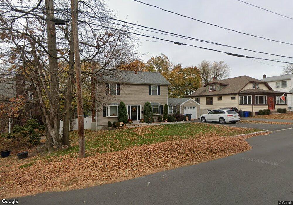 15 Robertson Rd, West Orange, NJ 07052 - photo 1