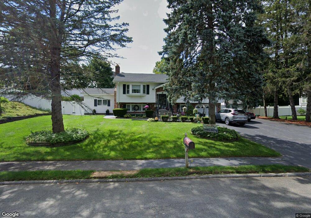 4 Morrow Dr, Woburn, MA 01801 - photo 1