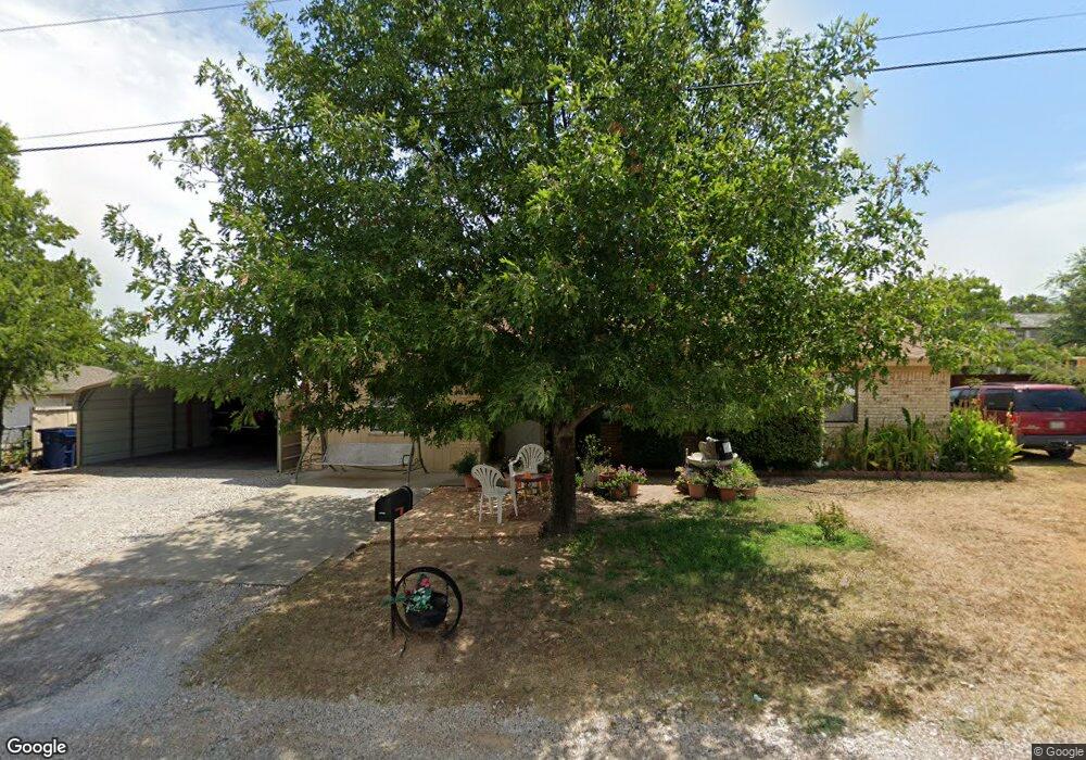 402 N Trenchard St, Decatur, TX 76234 - photo 1