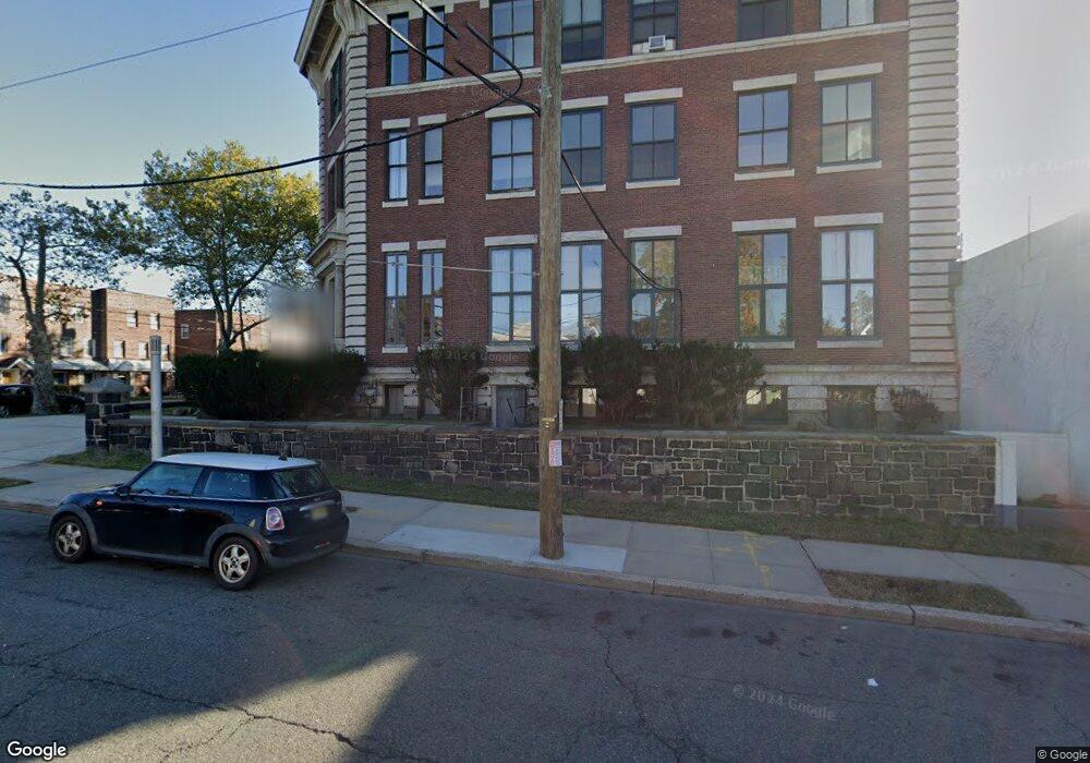 74 Lexington Ave, Bayonne, NJ 07002 - photo 1