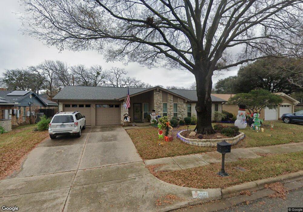 2112 Mountainview Dr, Hurst, TX 76054 - photo 1