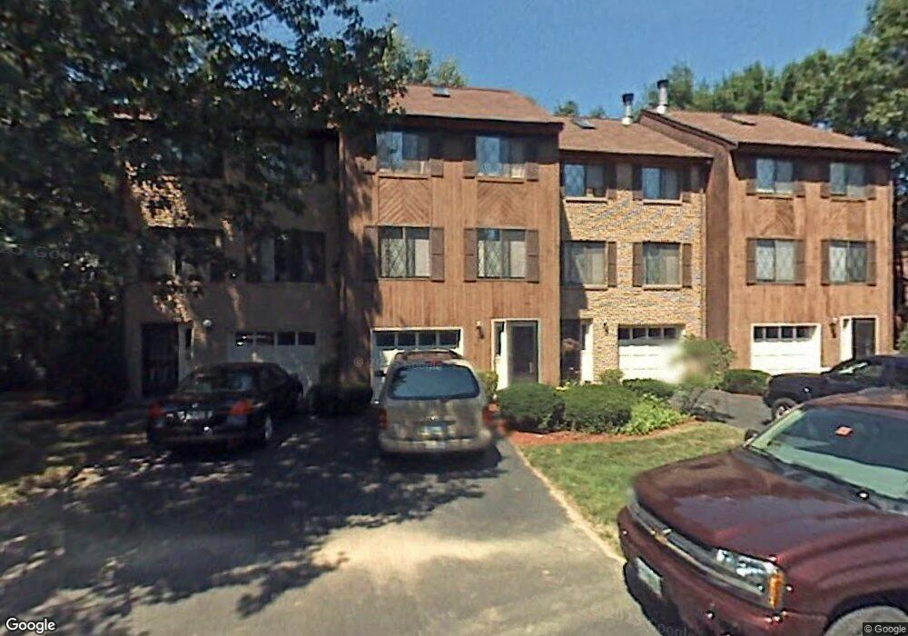 31 Winrow Dr, MerriMacK, NH 03054 - photo 1