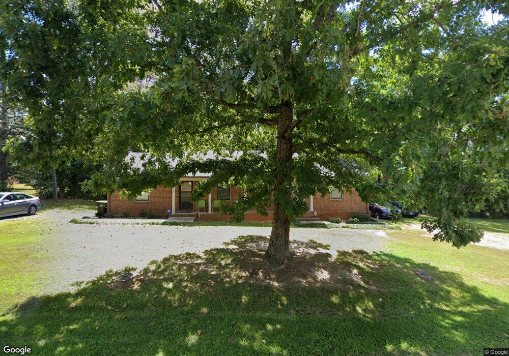 235 Triple Oak Cir, Madison Heights, VA 24572 - photo 1