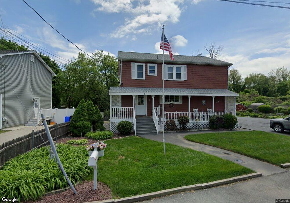 32 Simmons St, Johnston, RI 02919 - photo 1