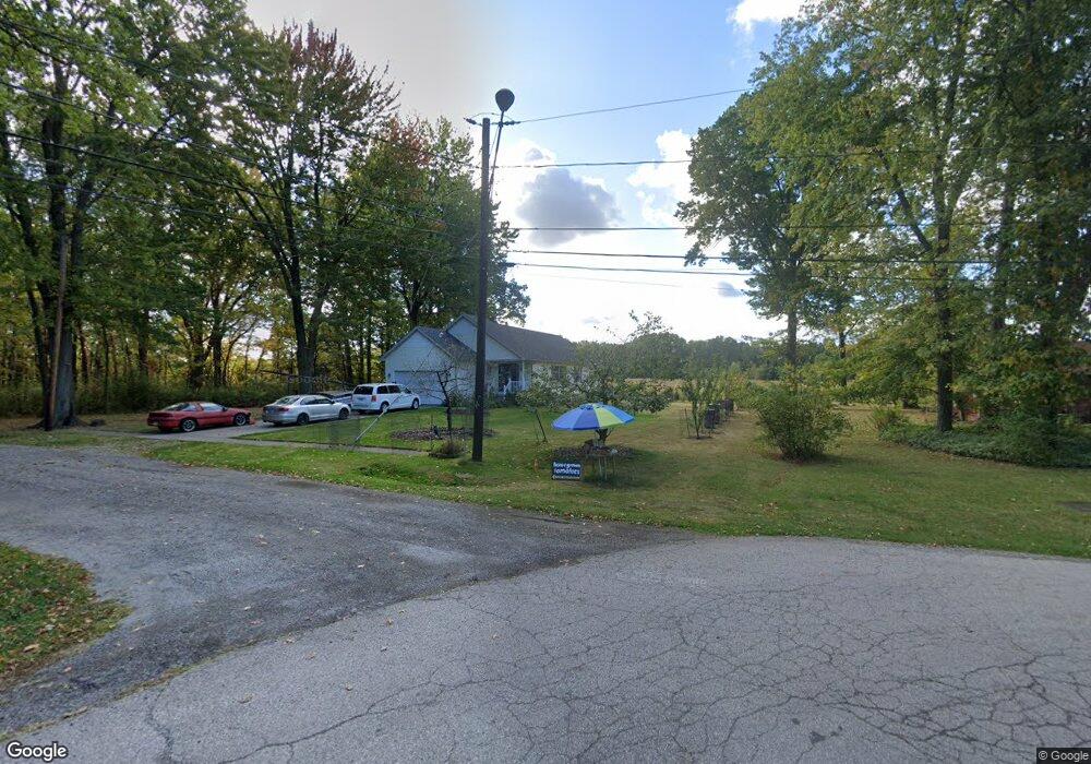 5100 Richelieu Ave, Sheffield Lake, OH 44054 - photo 1