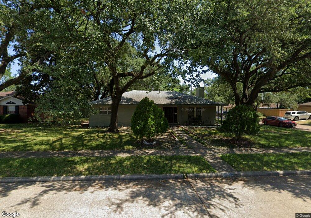 1026 Beaver Bend Rd, Houston, TX 77088 - photo 1