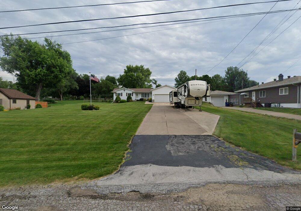 1902 W 51st St, Davenport, IA 52806 - photo 1
