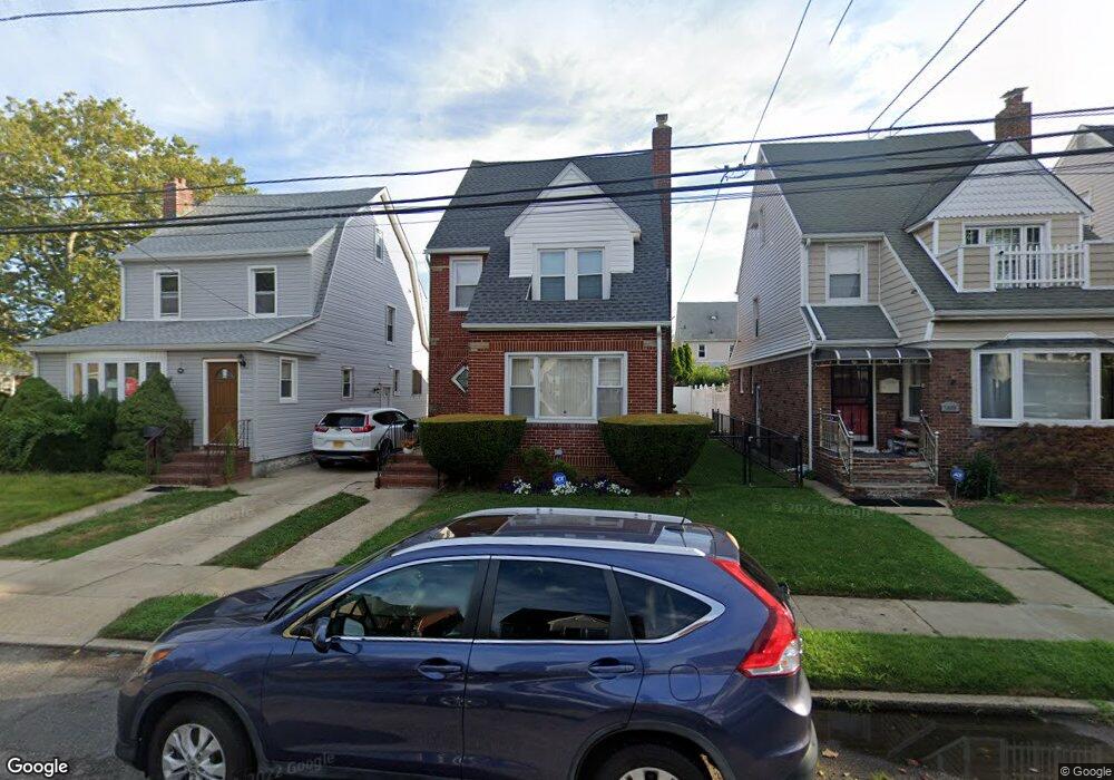 24107 86th Rd, Bellerose, NY 11426 - photo 1