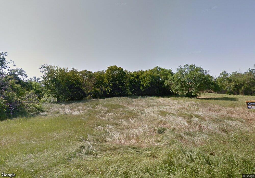 1105 E Decatur St, Ennis, TX 75119 - photo 1