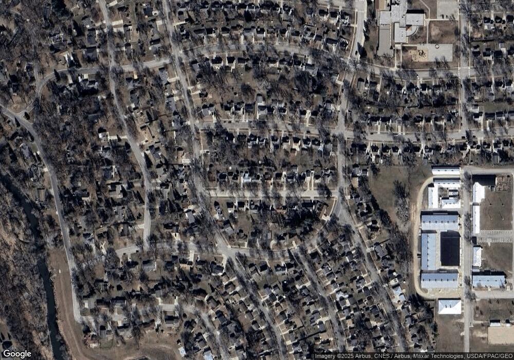 1902 5th Ave SW, Austin, MN 55912 - photo 1