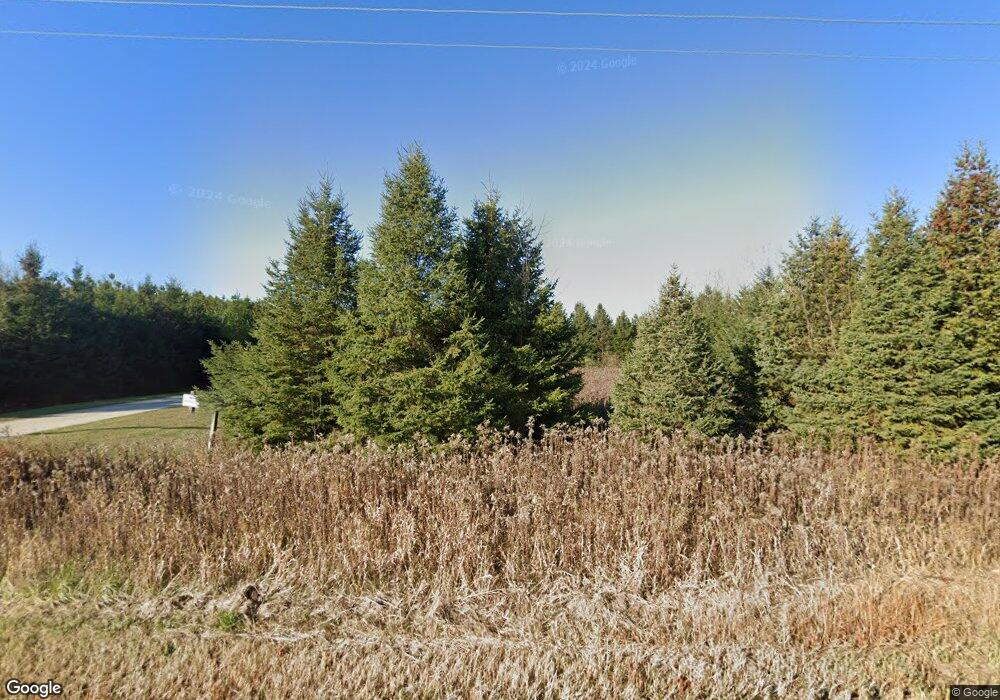 2928 Woodland Dr, Manitowoc, WI 54220 - photo 1