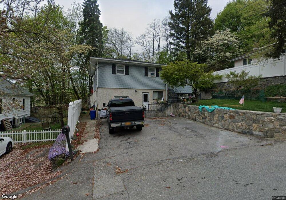 11 Elm St, Croton On Hudson, NY 10520 - photo 1