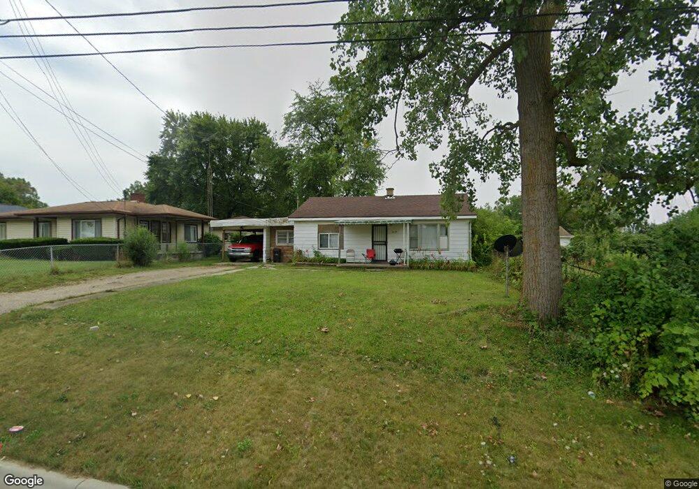 1175 W Coldwater Rd, Flint, MI 48505 - photo 1