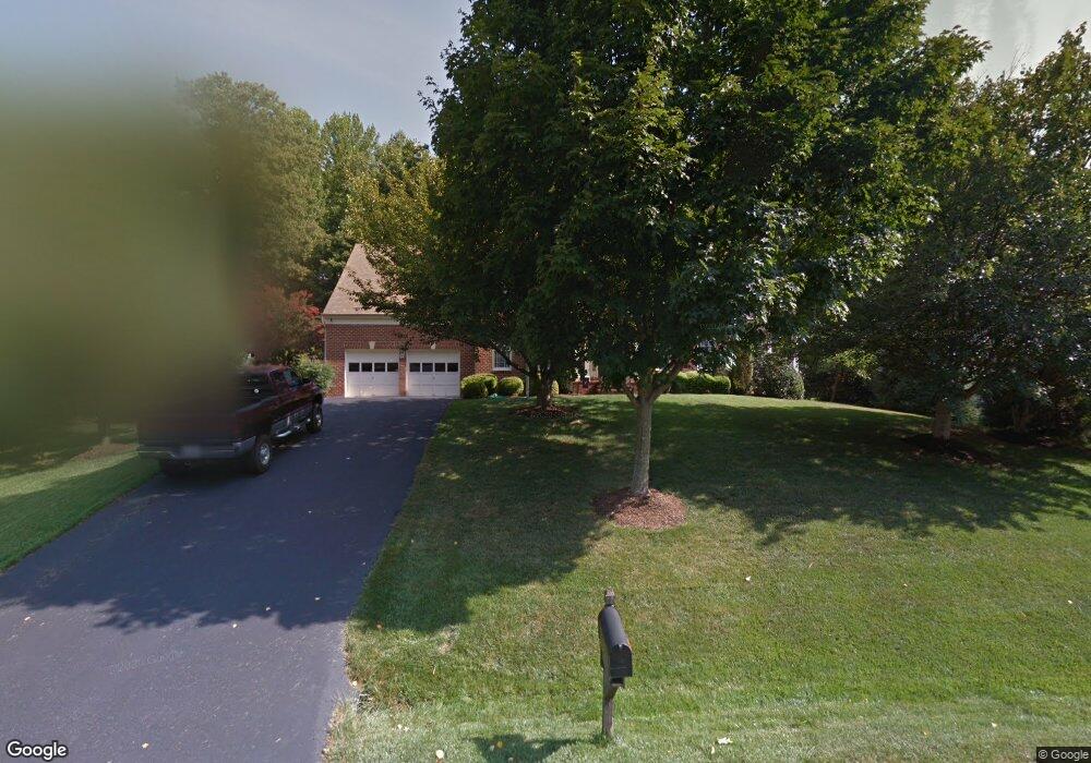 7866 Pembridge Rd, Manassas, VA 20112 - photo 1