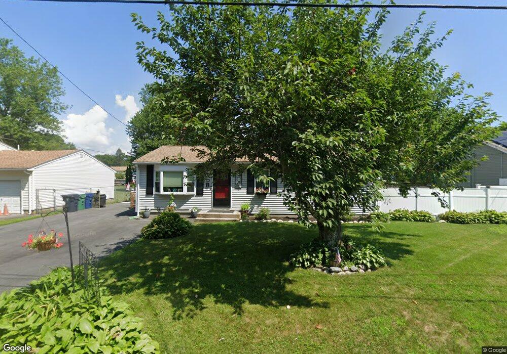 129 Coburn St, Warwick, RI 02889 - photo 1