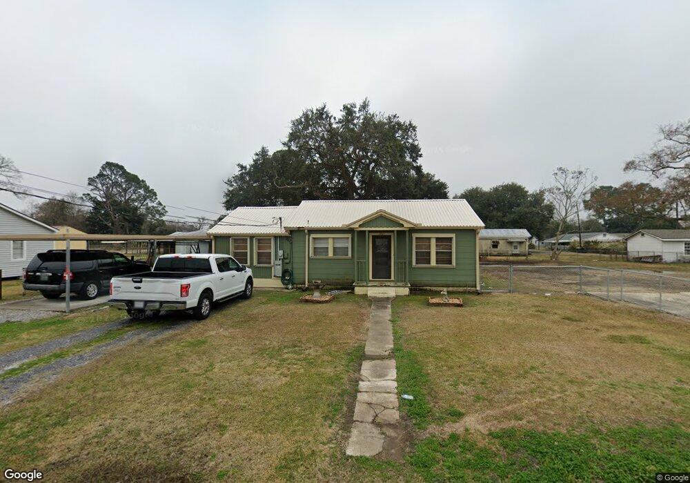 1701 S Iberia St, New Iberia, LA 70560 - photo 1