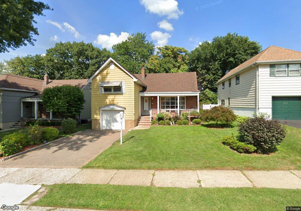 225 Myers Ave, Hasbrouck Heights, NJ 07604 - photo 1