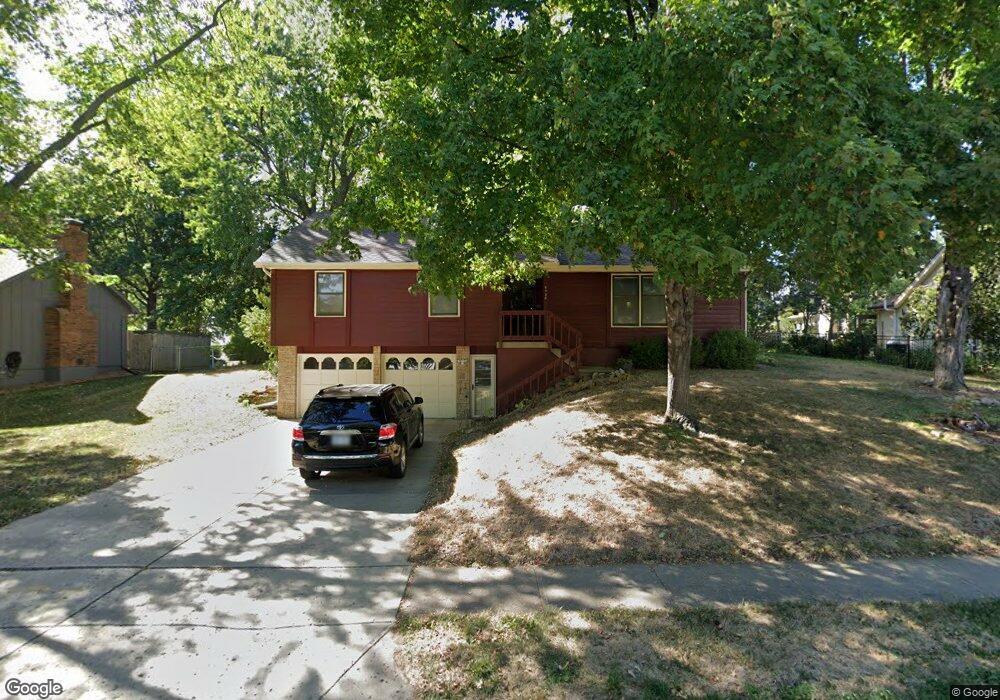 6508 Charlotte St, Shawnee, KS 66216 - photo 1