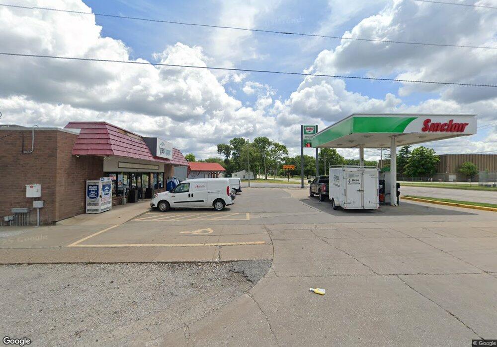 3624 W Locust St, Davenport, IA 52804 - photo 1