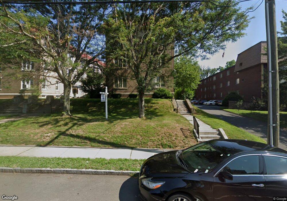 700 Farmington Ave unit C-1, West Hartford, CT 06119 - photo 1