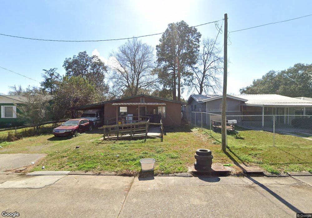 129 N Richelieu Cir, New Iberia, LA 70560 - photo 1