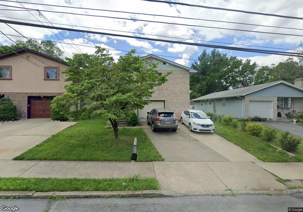 2418 28th St SW unit 2420, Allentown, PA 18103 - photo 1