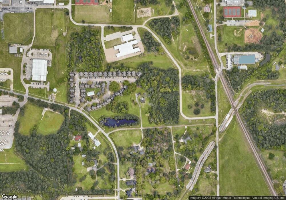 901 Baker Dr, Tomball, TX 77375 - photo 1