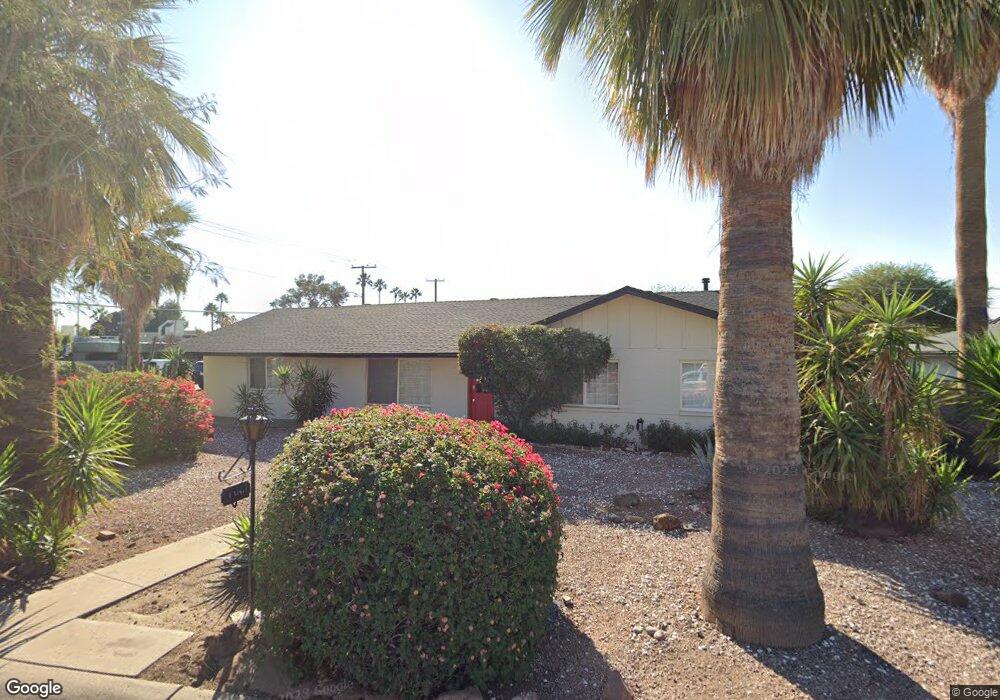 7555 E Minnezona Ave, Scottsdale, AZ 85251 - photo 1