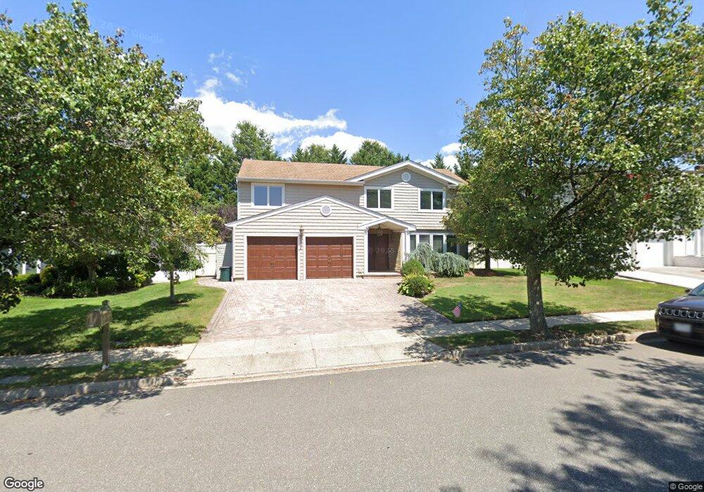 9 Fams Dr, Plainview, NY 11803 - photo 1