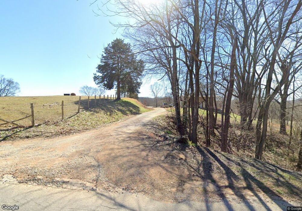 2505 Cedar Creek Rd, Linden, TN 37096 - photo 1