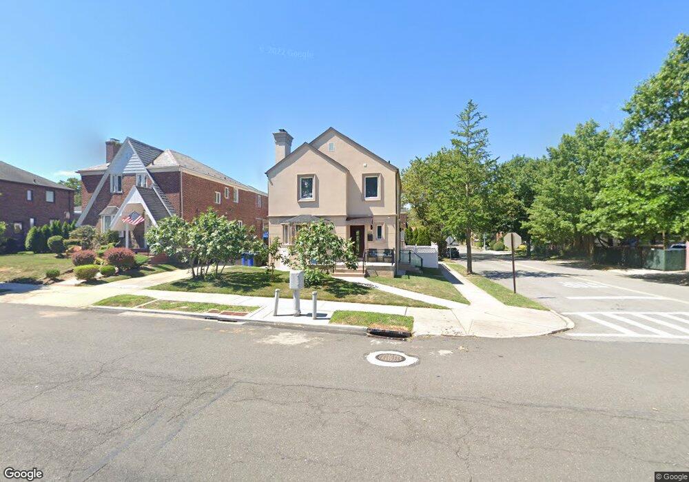 81-04 193rd St, Jamaica, NY 11423 - photo 1