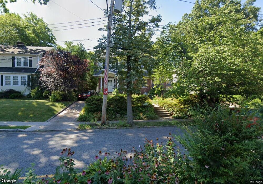 38 Colonial Ct, Staten Island, NY 10310 - photo 1