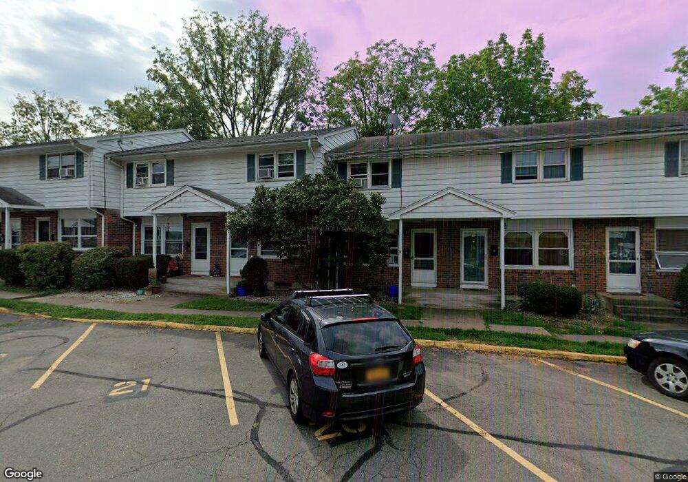 16 Lawton Rd unit 21, Manchester, CT 06042 - photo 1