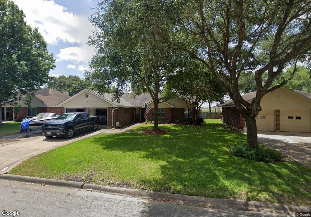 905 John Albert Dr, East Bernard, TX 77435 - photo 1