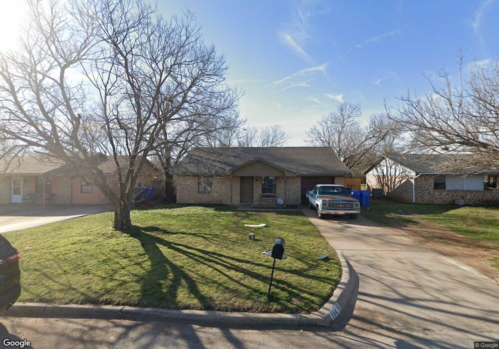 114 E D Ave, Cache, OK 73527 - photo 1