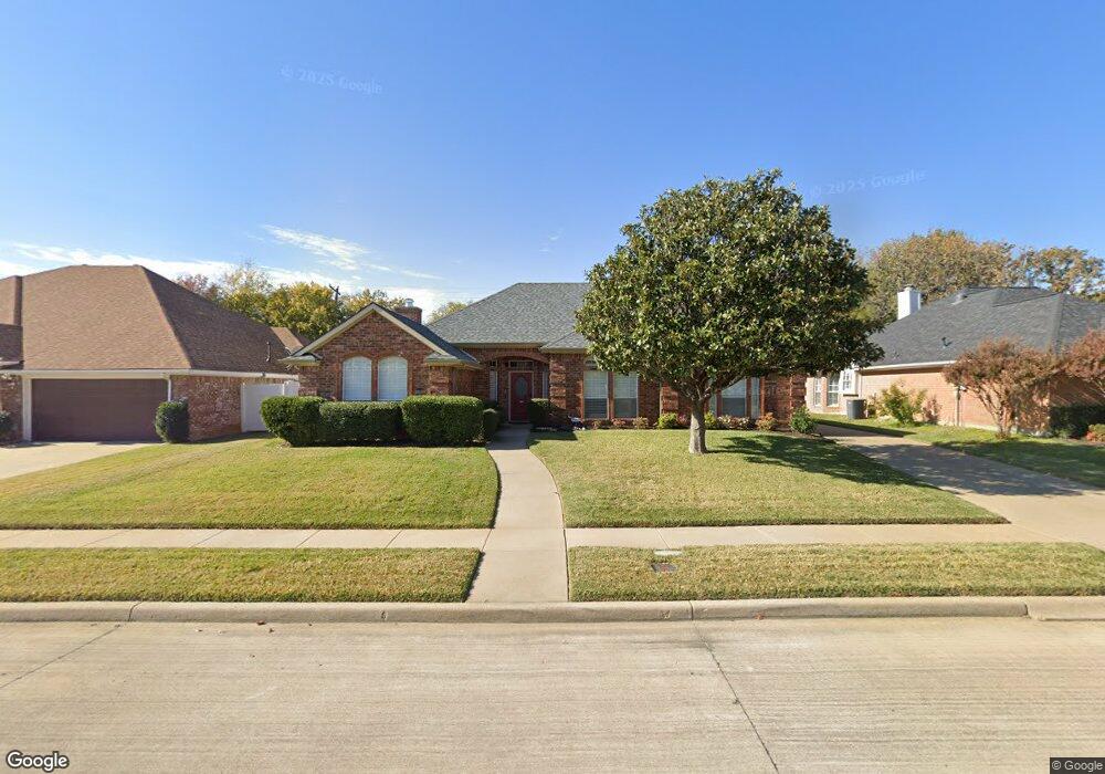 2709 Fox Glenn Ct, Hurst, TX 76054 - photo 1