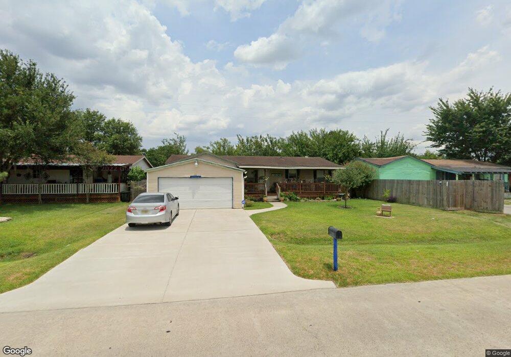 10902 Cordoba Dr, Houston, TX 77088 - photo 1