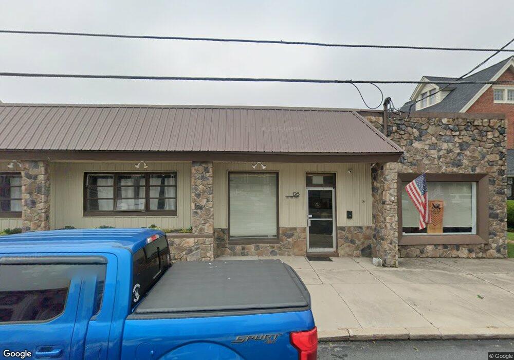 126 E King St, Littlestown, PA 17340 - photo 1