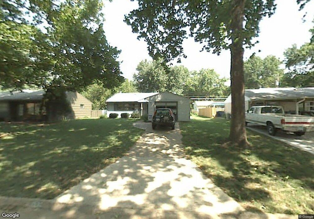 1520 SW 23rd Park, Topeka, KS 66611 - photo 1