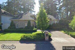 15548 Village Dr, Lake Oswego, OR 97034